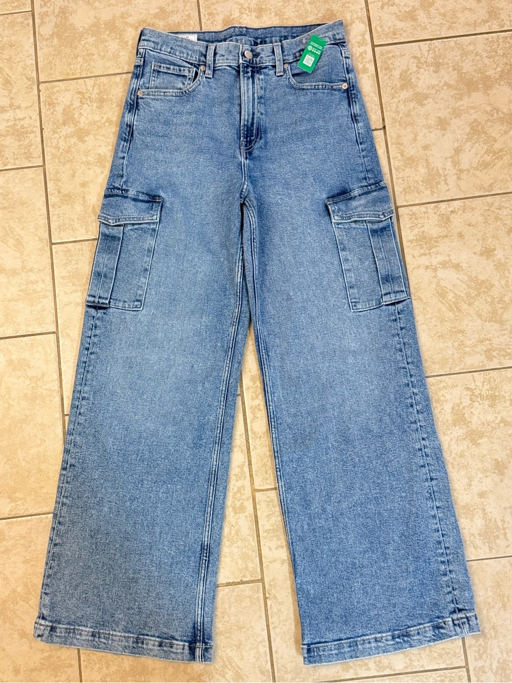 NWT GAP Women's High Rise Stride Wide-Leg Cargo Jeans Size 29 | 8 R
